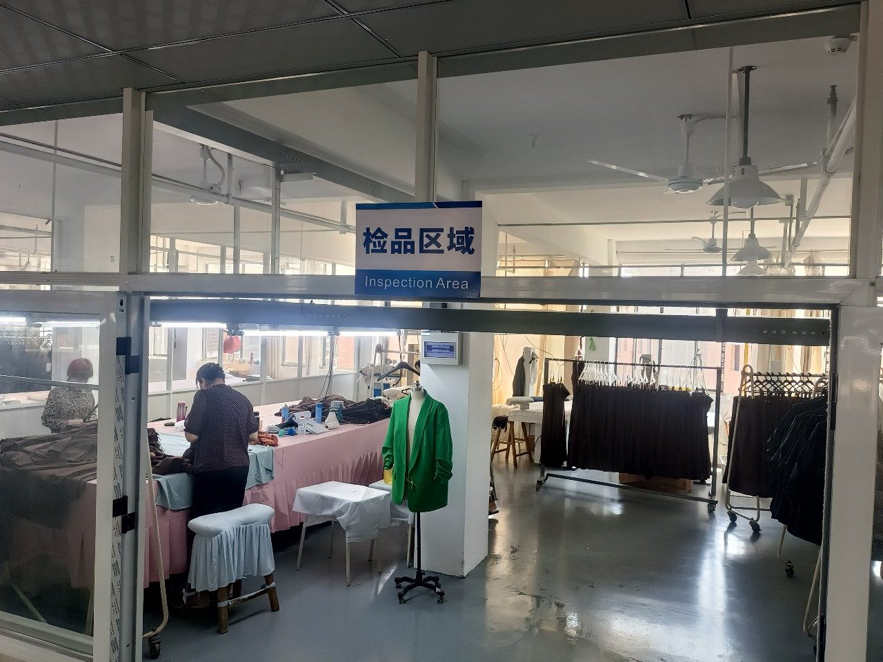 十多年精品时装加工厂，品质稳定有保障
