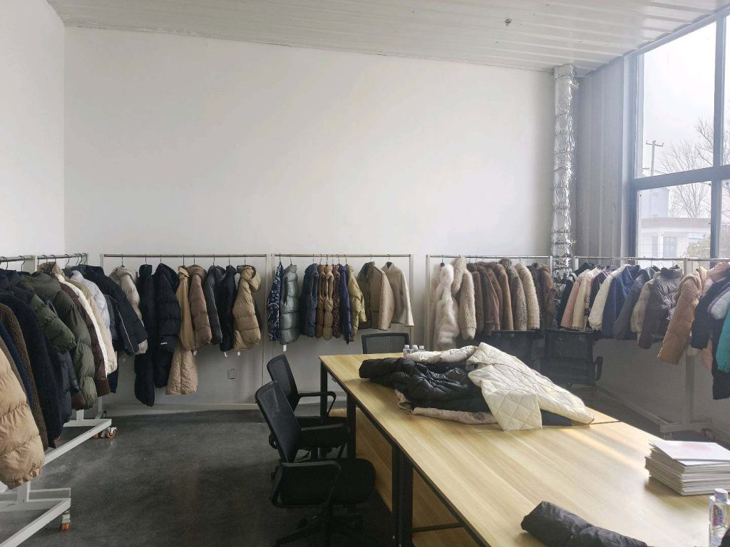  菏泽羽绒服代工，小单快反