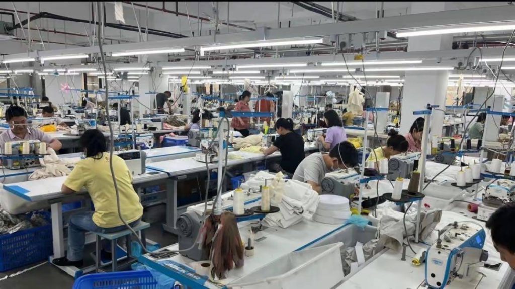 梅州服装厂承接小单定制，大单欢迎甩过来